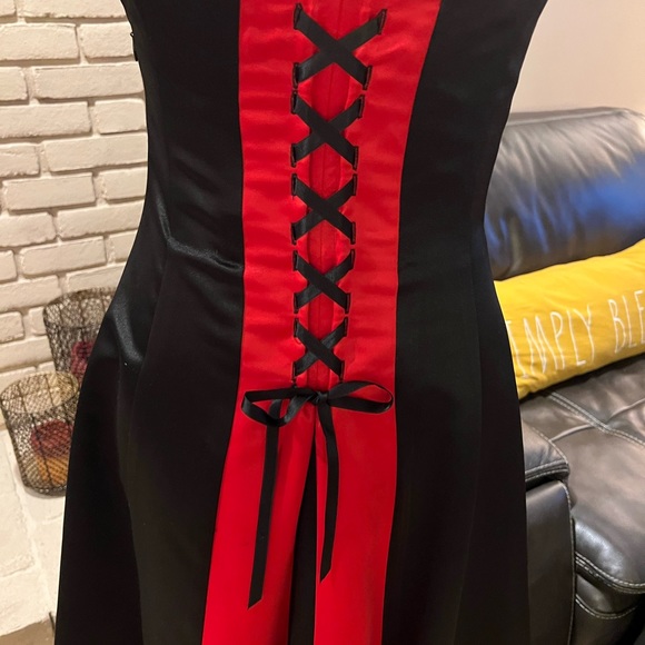 Stunning black Scott McClintock formal dress with red corset back. NWOT. - Picture 3 of 9